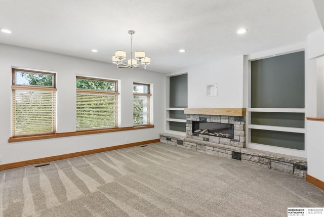 20297 Woodridge Drive, Gretna, NE 68028