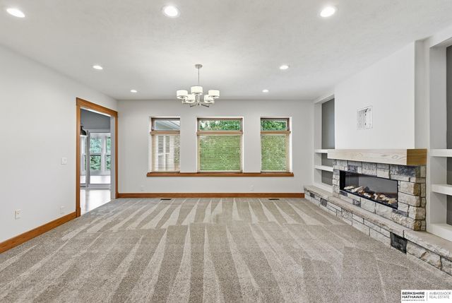 20297 Woodridge Drive, Gretna, NE 68028