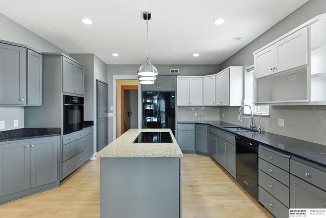 20297 Woodridge Drive, Gretna, NE 68028