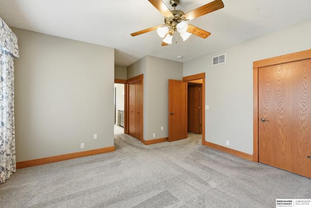 20297 Woodridge Drive, Gretna, NE 68028