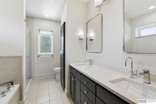 20297 Woodridge Drive, Gretna, NE 68028