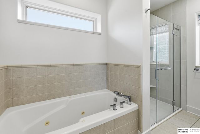 20297 Woodridge Drive, Gretna, NE 68028