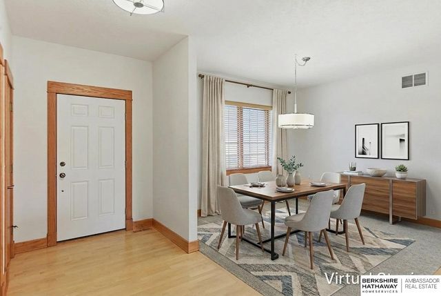 20297 Woodridge Drive, Gretna, NE 68028