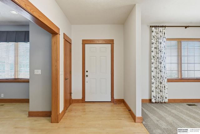 20297 Woodridge Drive, Gretna, NE 68028