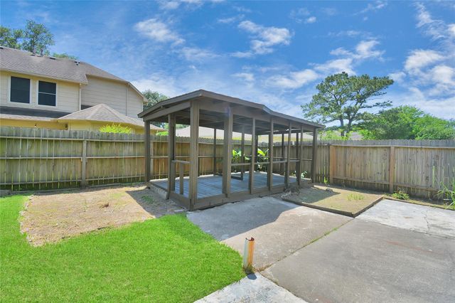 4123 Valedon Lane, Houston, TX 77014