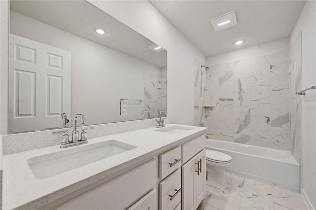 806 Pepperbark LOOP, Buda, TX 78610