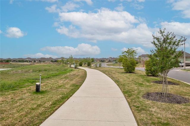 806 Pepperbark LOOP, Buda, TX 78610