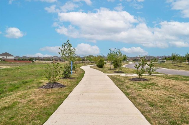 806 Pepperbark LOOP, Buda, TX 78610