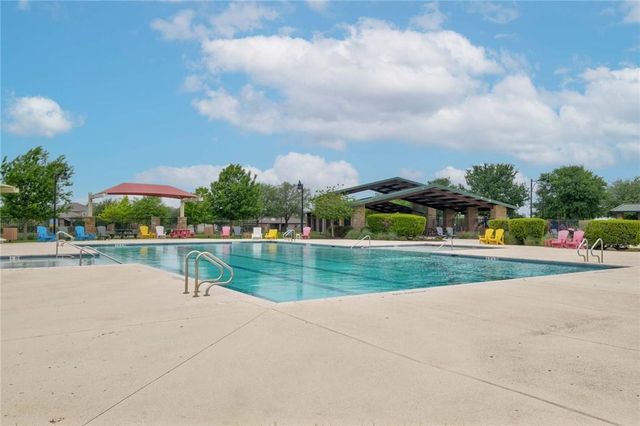 806 Pepperbark LOOP, Buda, TX 78610