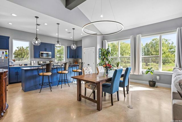 1008 naumann, Granite Shoals, TX 78654