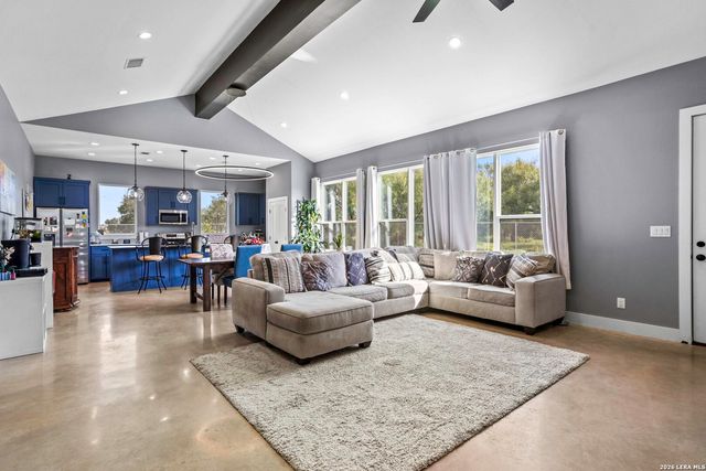 1008 naumann, Granite Shoals, TX 78654