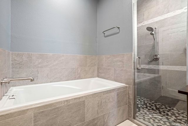 1008 naumann, Granite Shoals, TX 78654