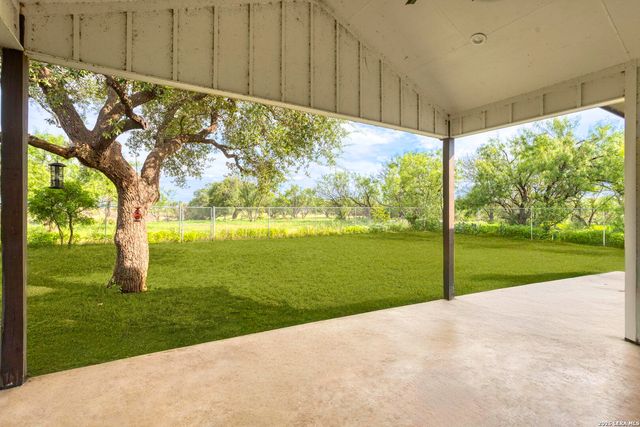 1008 naumann, Granite Shoals, TX 78654