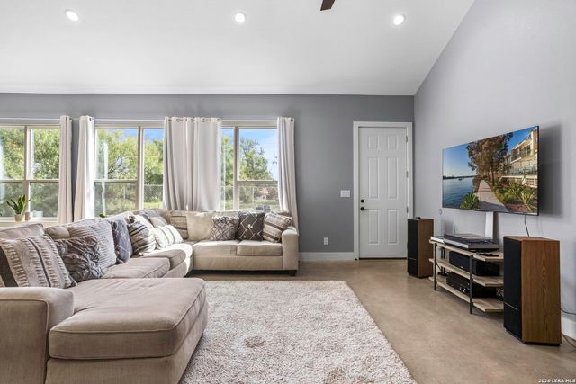 1008 naumann, Granite Shoals, TX 78654