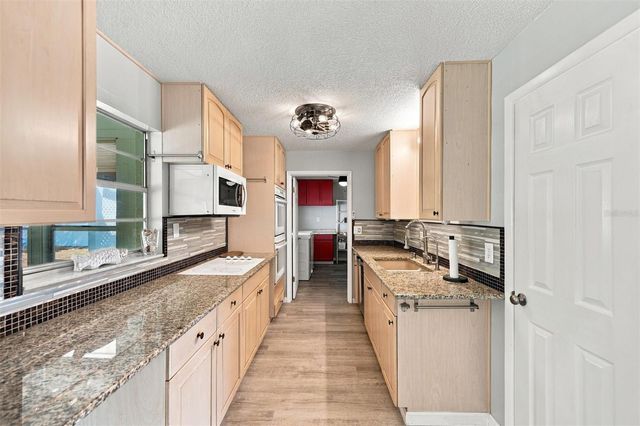 3036 SHAMROCK DRIVE, Venice, FL 34293