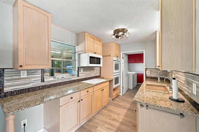 3036 SHAMROCK DRIVE, Venice, FL 34293
