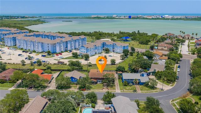 7126 Pharaoh Dr, Corpus Christi, TX 78412