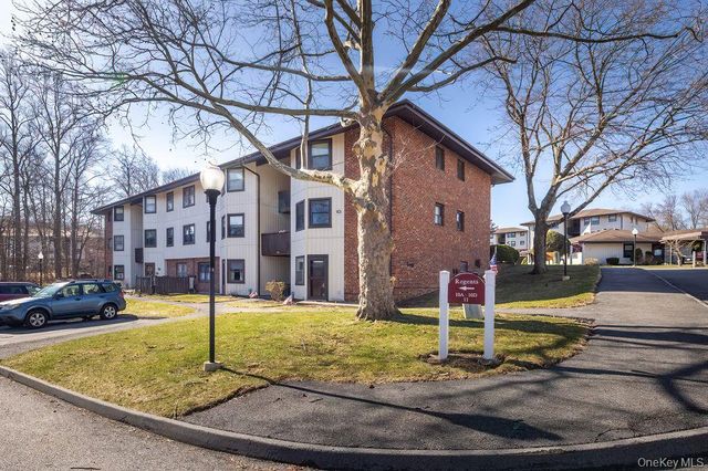 10 Regents Place D, Yorktown Heights, NY 10598