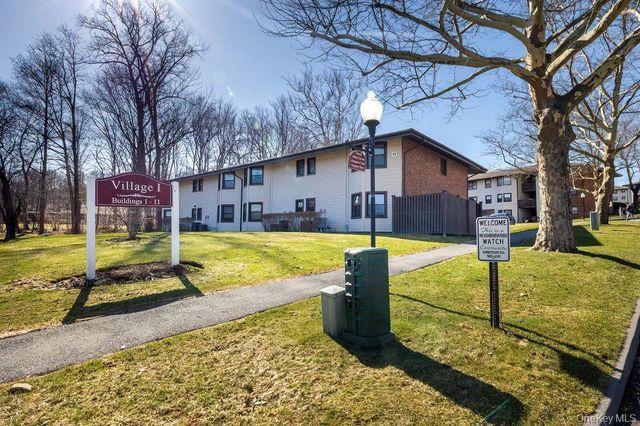 10 Regents Place D, Yorktown Heights, NY 10598