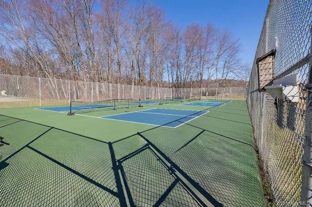 10 Regents Place D, Yorktown Heights, NY 10598