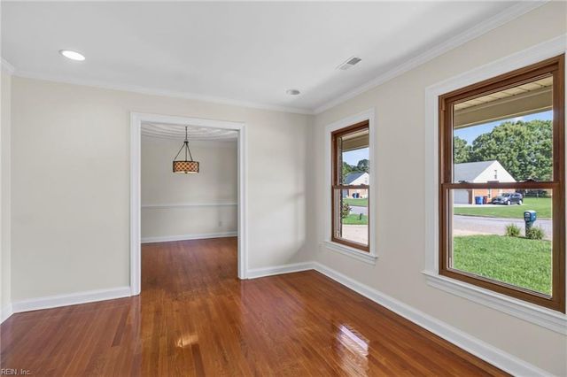 711 Waterstock CT, Chesapeake, VA 23322