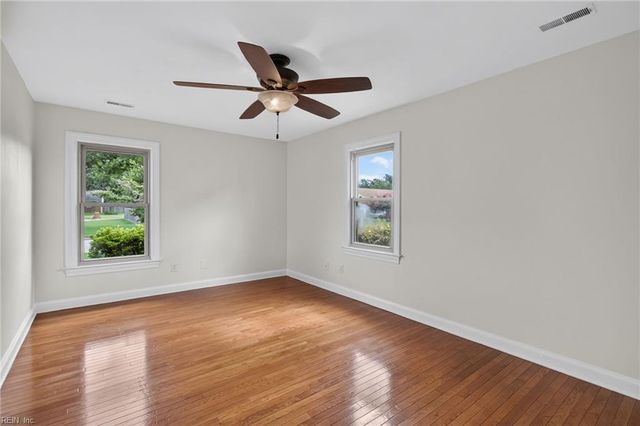 711 Waterstock CT, Chesapeake, VA 23322