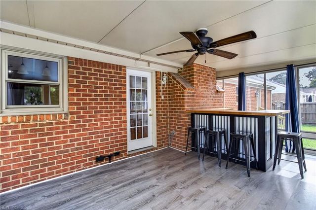 711 Waterstock CT, Chesapeake, VA 23322