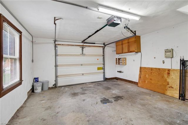 711 Waterstock CT, Chesapeake, VA 23322