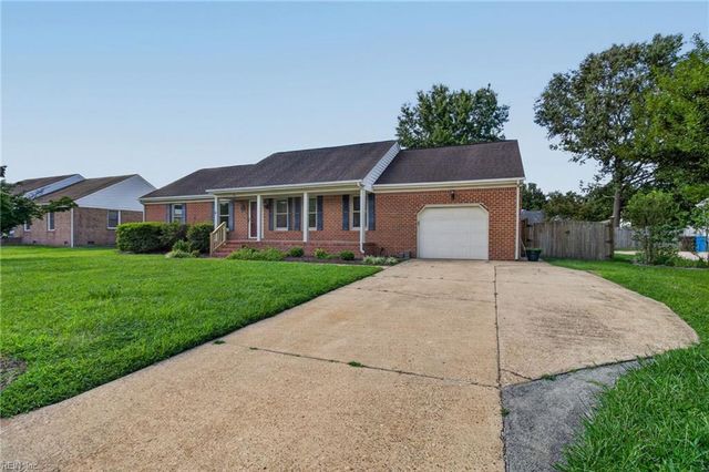 711 Waterstock CT, Chesapeake, VA 23322