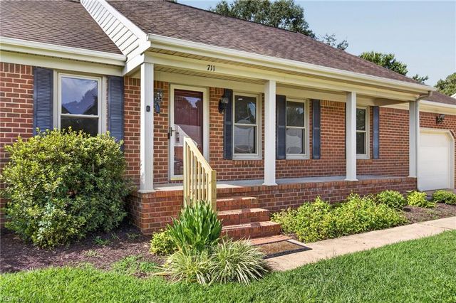 711 Waterstock CT, Chesapeake, VA 23322