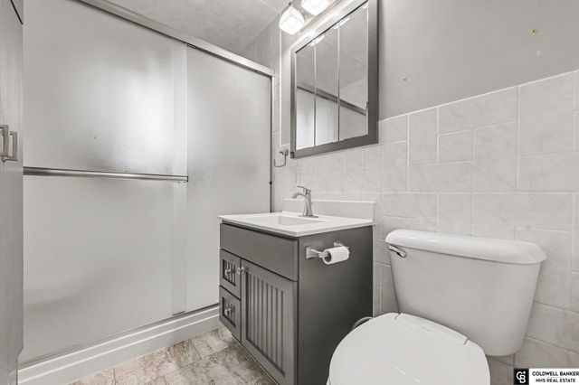 104 LEISURE Lane, Bellevue, NE 68005