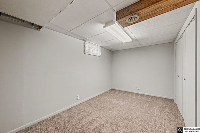 104 LEISURE Lane, Bellevue, NE 68005