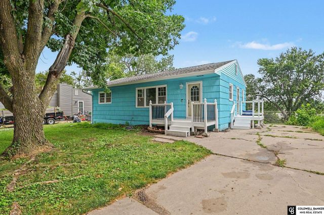 104 LEISURE Lane, Bellevue, NE 68005