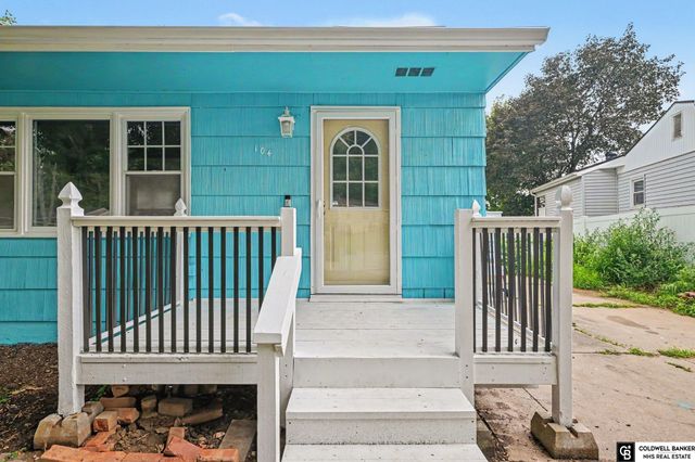 104 LEISURE Lane, Bellevue, NE 68005