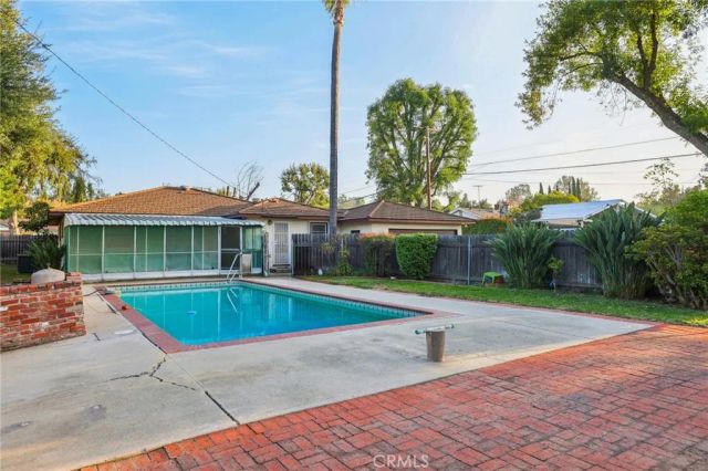 665 S Chaparro, Covina, CA 91724