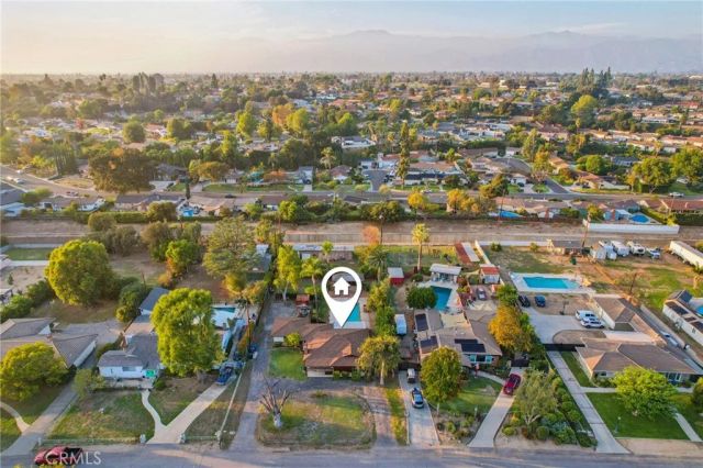 665 S Chaparro, Covina, CA 91724