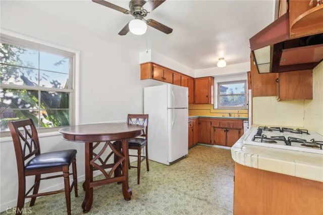 665 S Chaparro, Covina, CA 91724