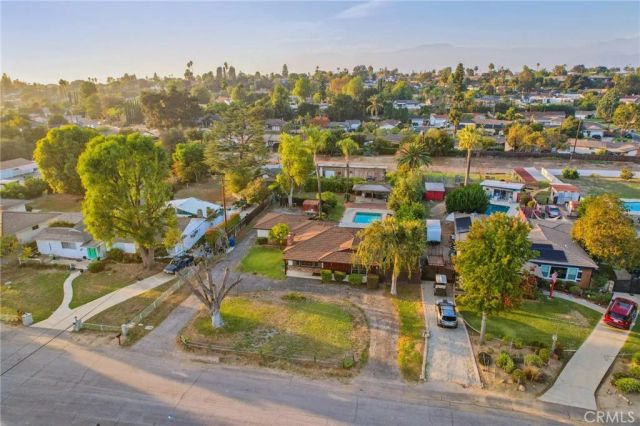 665 S Chaparro, Covina, CA 91724