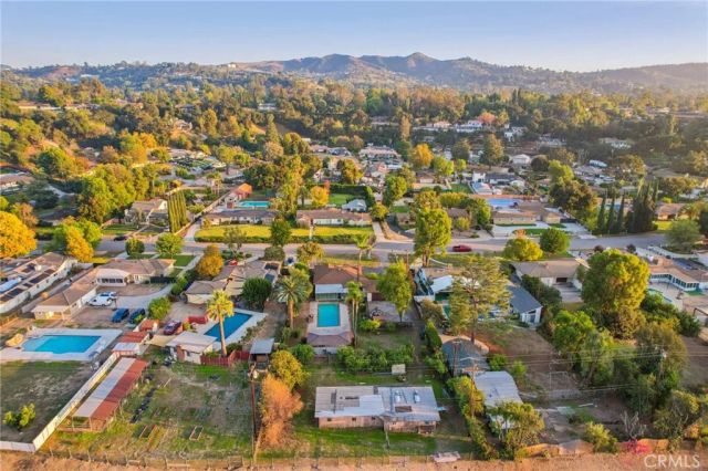 665 S Chaparro, Covina, CA 91724