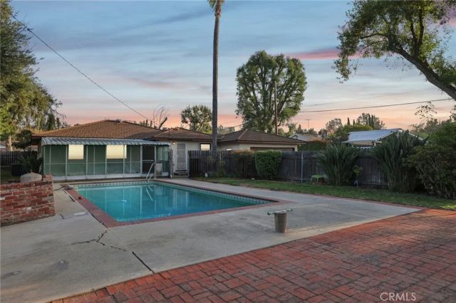 665 S Chaparro, Covina, CA 91724