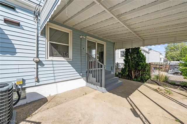 7511 Wooster Pky, Parma, OH 44129