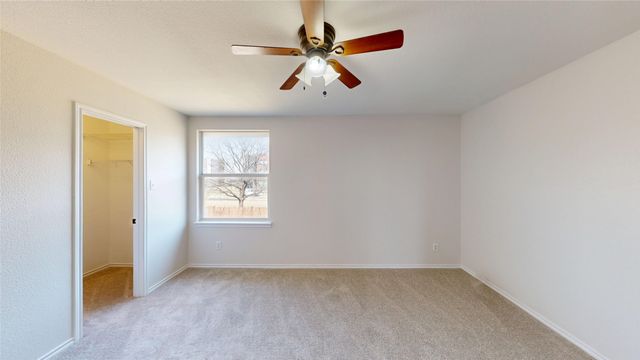 523 Zachum Drive, Arlington, TX 76002