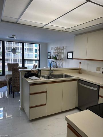 4451 GULF SHORE BLVD N 601, Naples, FL 34103