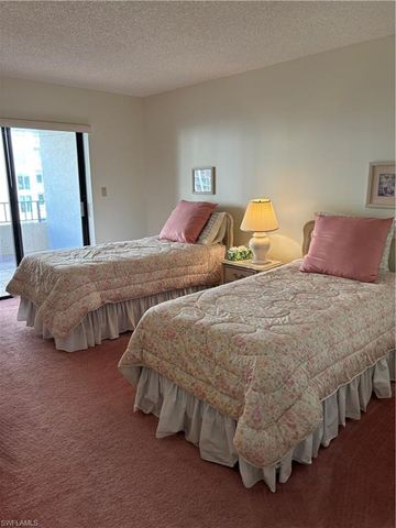 4451 GULF SHORE BLVD N 601, Naples, FL 34103