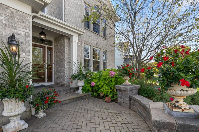 865 Sterling Heights Drive, Antioch, IL 60002