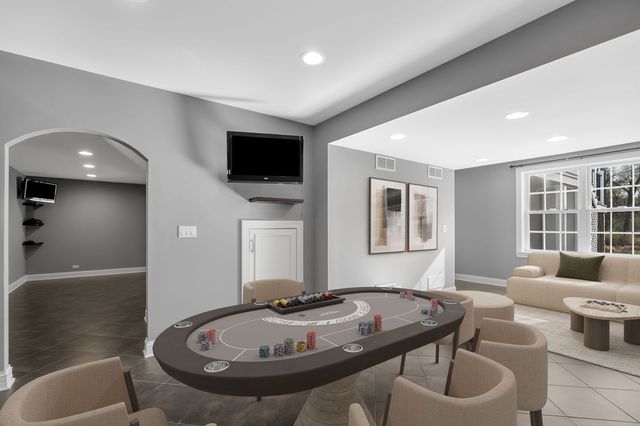 865 Sterling Heights Drive, Antioch, IL 60002