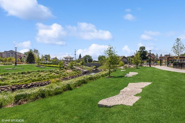 865 Sterling Heights Drive, Antioch, IL 60002