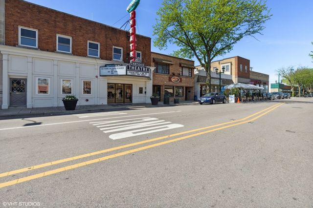 865 Sterling Heights Drive, Antioch, IL 60002