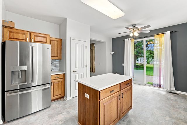 12449 Fox Run Court, Huntley, IL 60142