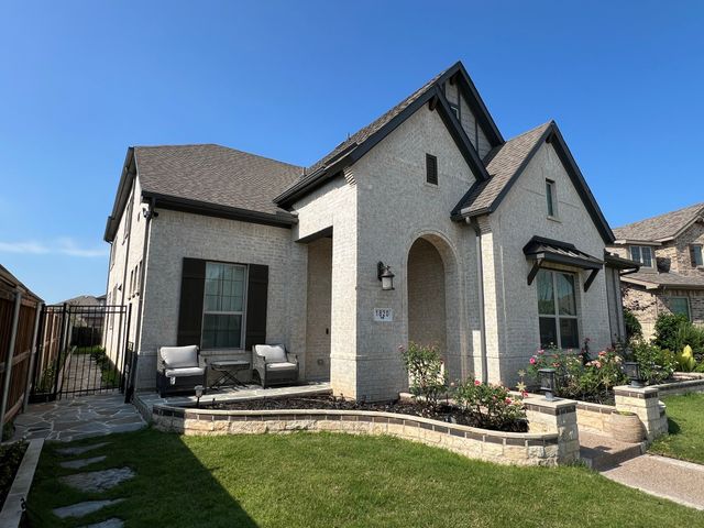 1820 Silver Marten Trail, Arlington, TX 76005